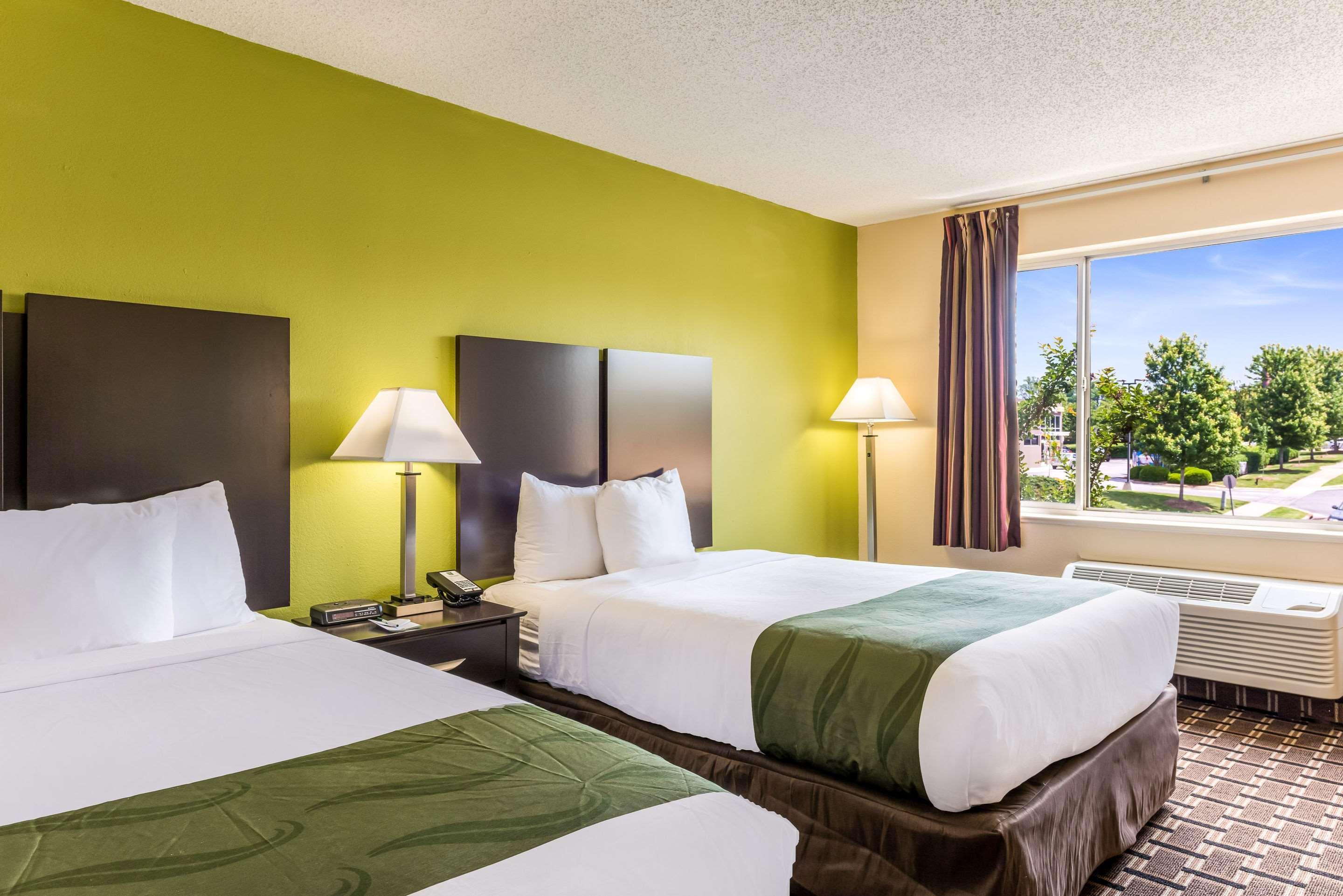 Quality Inn Huntersville Near Lake Norman Exterior photo