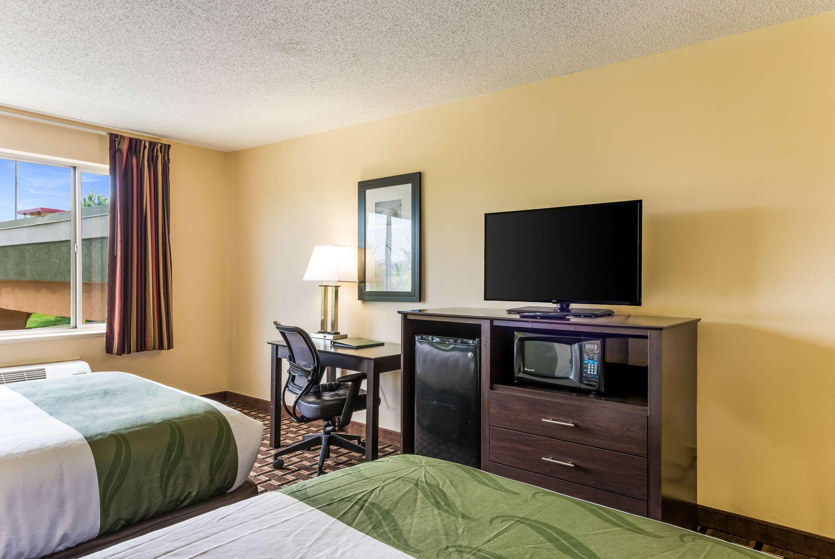 Quality Inn Huntersville Near Lake Norman Exterior photo