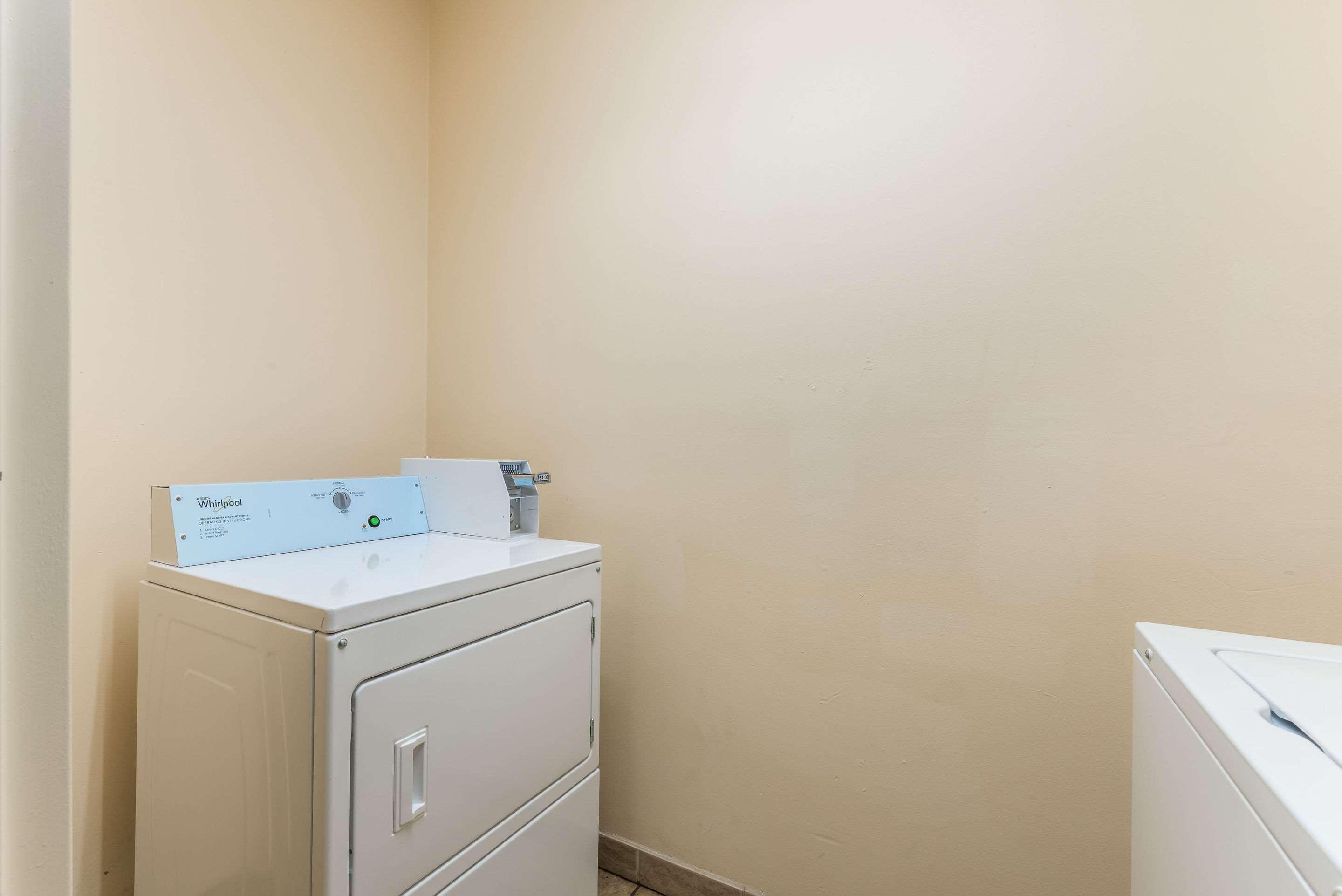 Quality Inn Huntersville Near Lake Norman Exterior photo