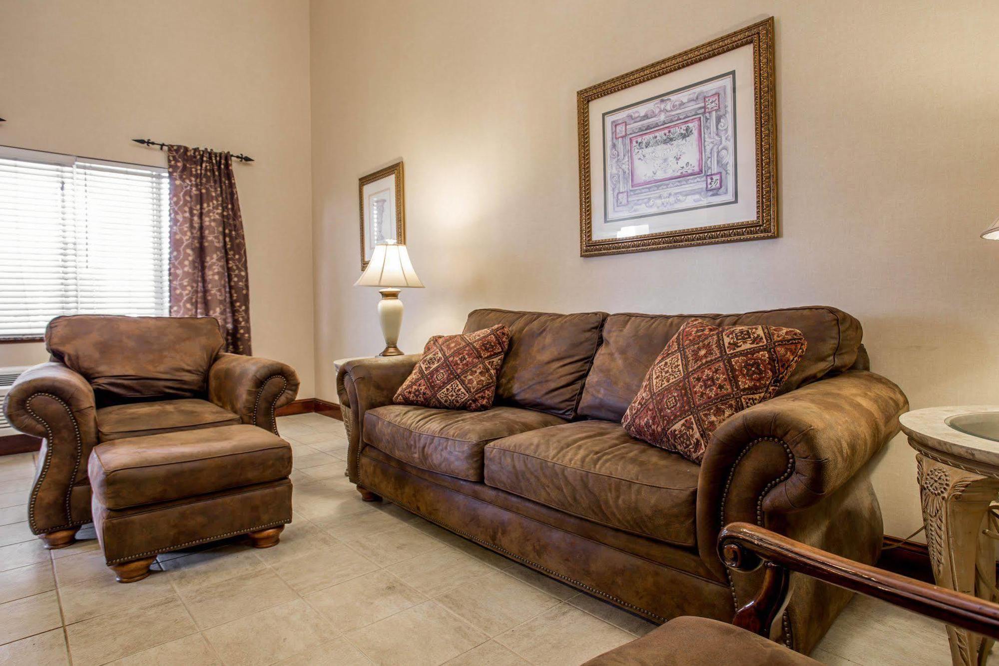 Quality Inn Huntersville Near Lake Norman Exterior photo
